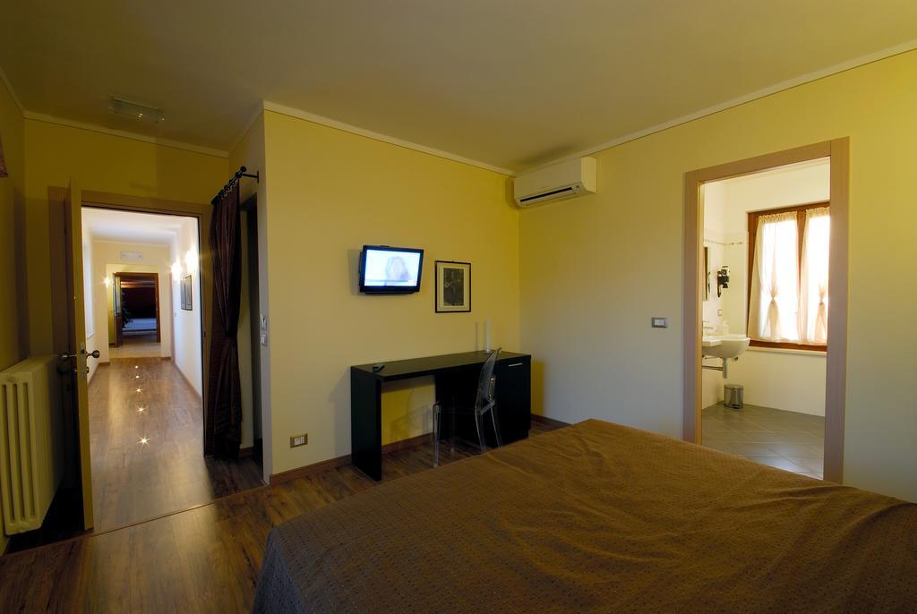 Affittacamere Il Persicone Cornaleto Exterior photo