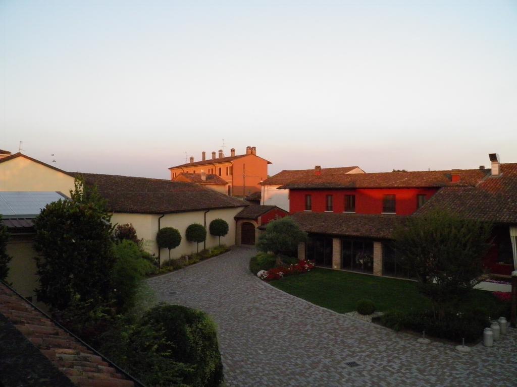 Affittacamere Il Persicone Cornaleto Exterior photo